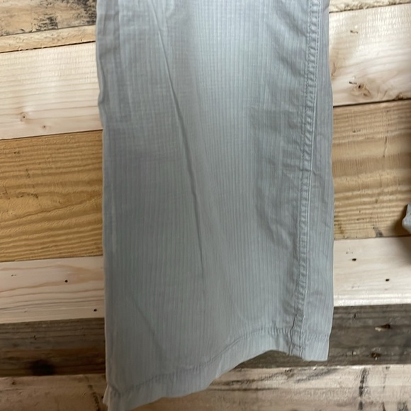 J. Crew size 10 Mid-rise Favorite Fit 100% Cotton Gray Cargo Pants with Pockets - Picture 9 of 15